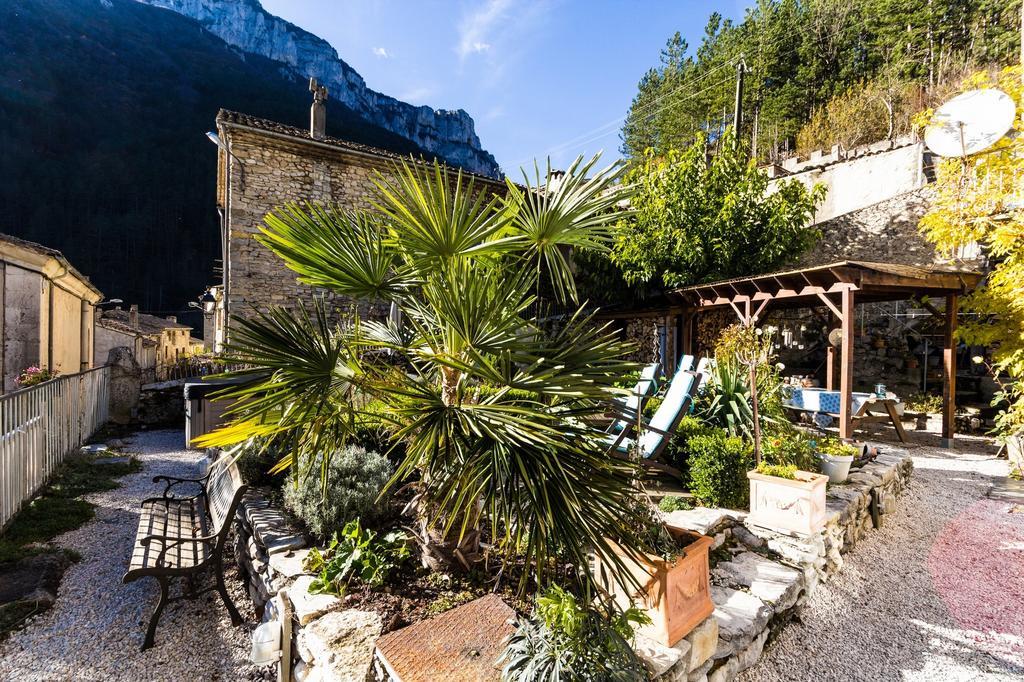 Le Sareymond Menée Exterior foto